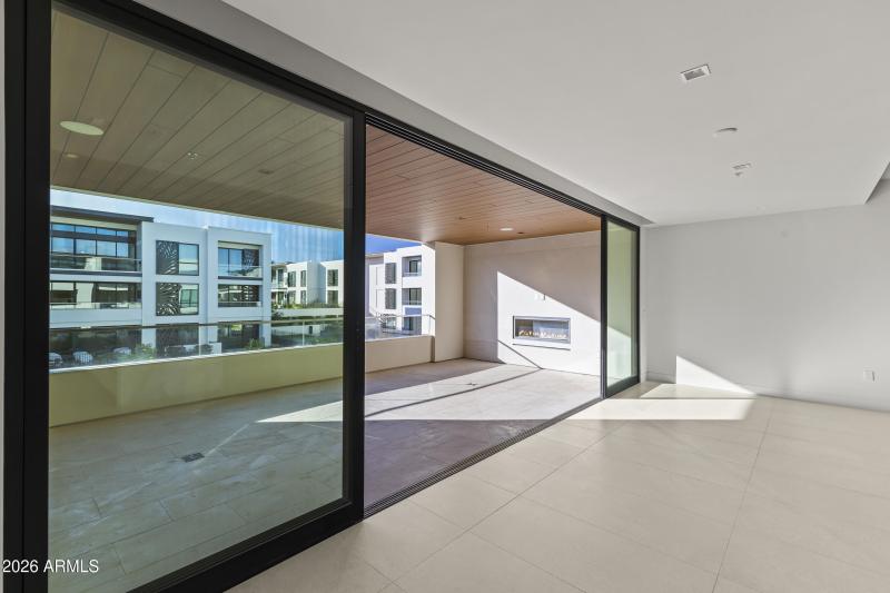 Sliding Door