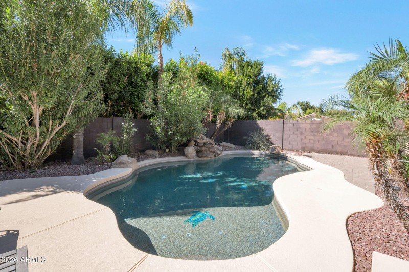 26-web-or-mls-Qp-3363