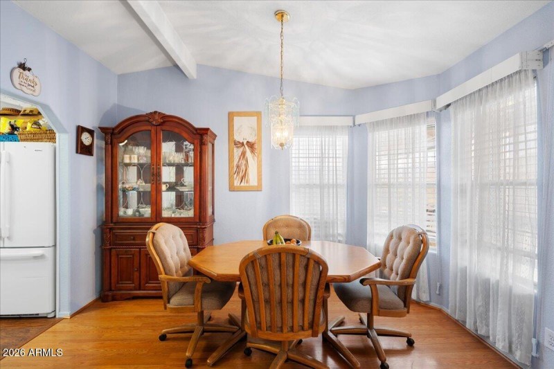 13-Dining Area