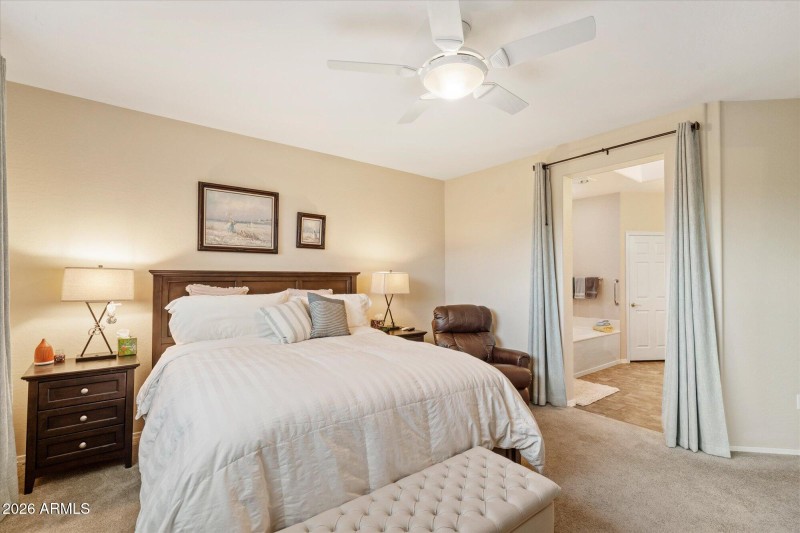 En Suite Bath Access & Ceiling Fan