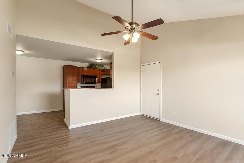 7-livingroom2