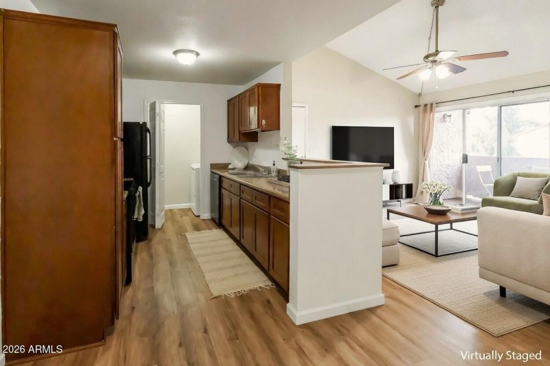 8-kitchen0