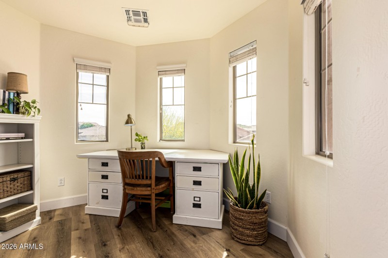 Office/Study/Flex Space