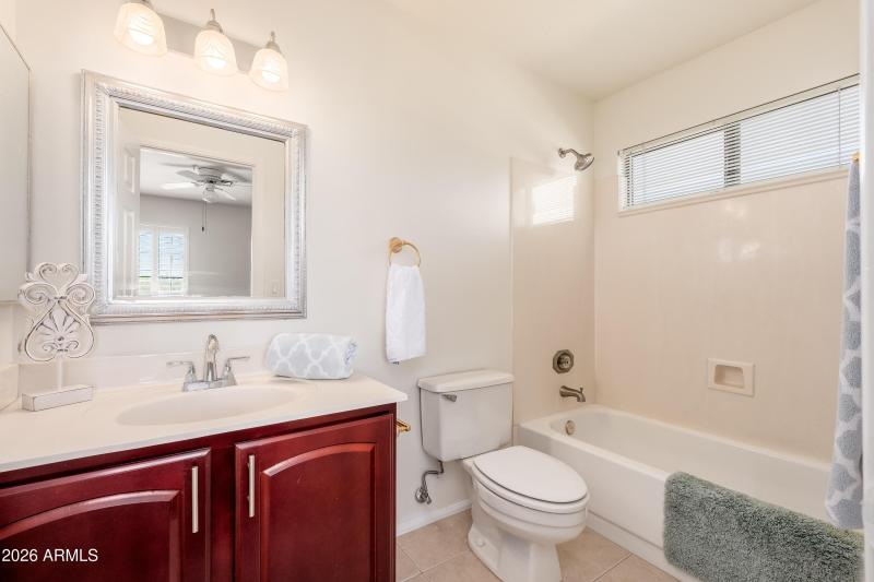 9596 E Windrose Dr - 25