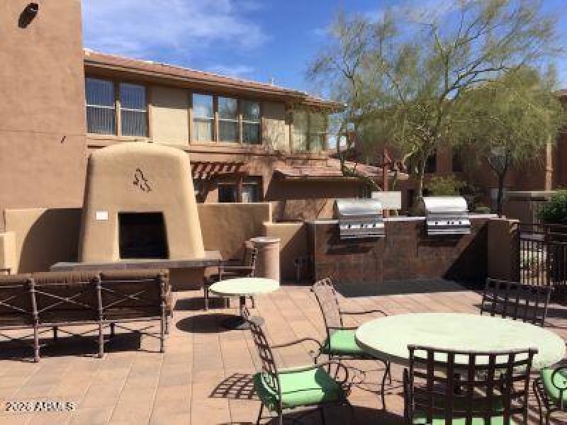 Venu pic 3-Fireplace