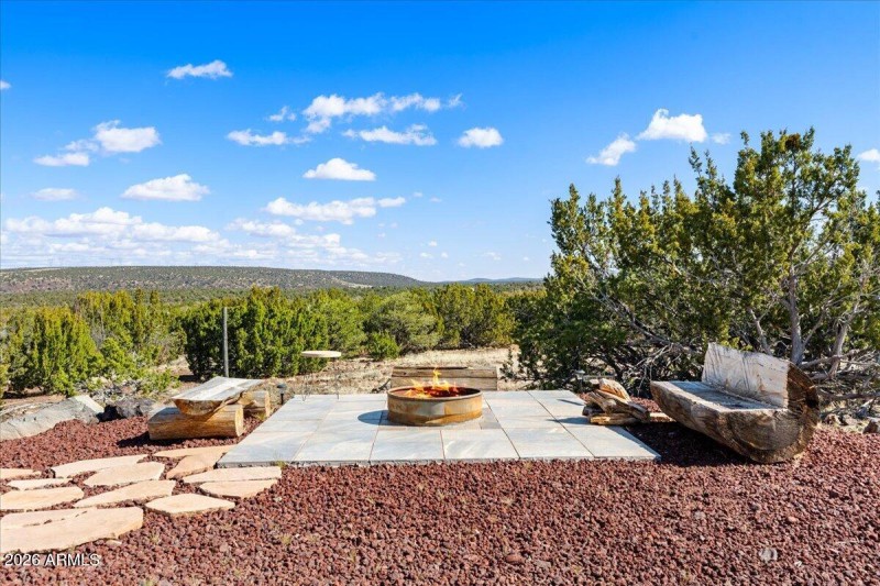 05-Front Fire PIt