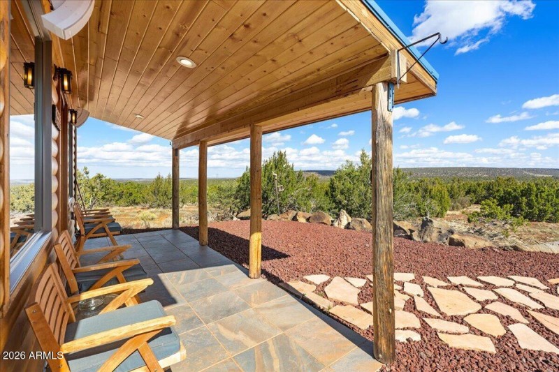 06-Front Patio View