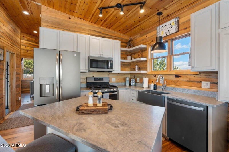 12-Kitchen
