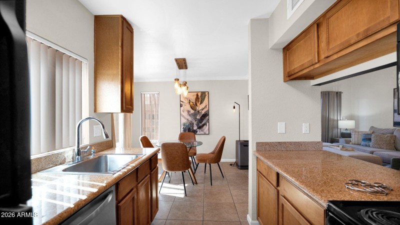13-web-or-mls-P1243709