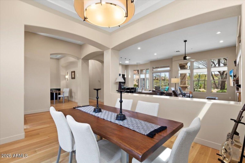04-Dining Room