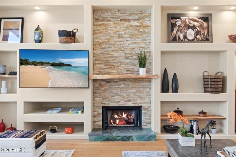 10-Living Room