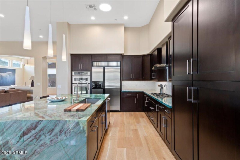 13-Kitchen