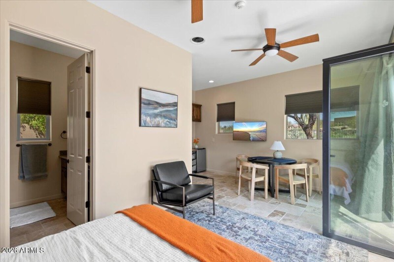 28-Guest Suite