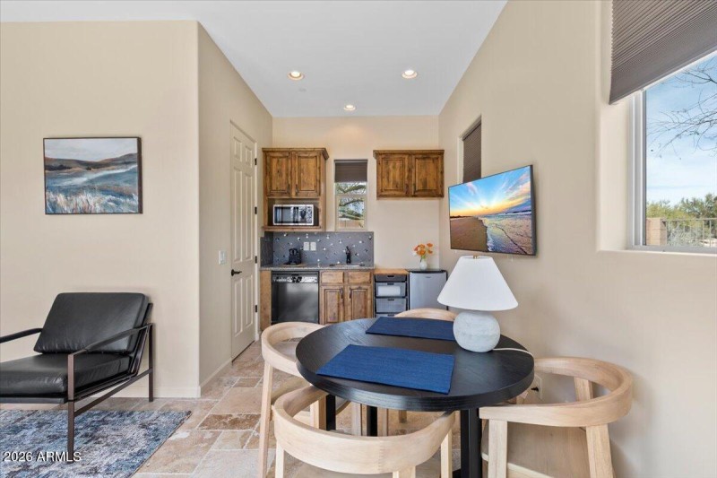 29-Guest Suite