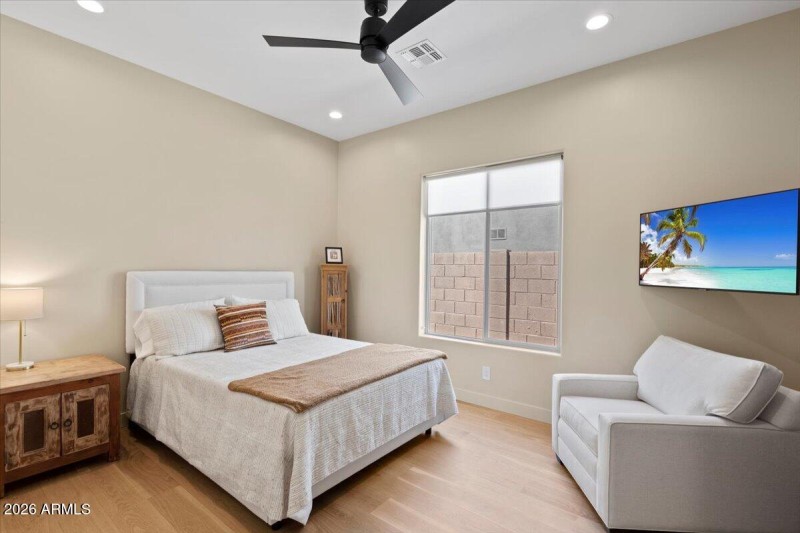 33-Bedroom 3