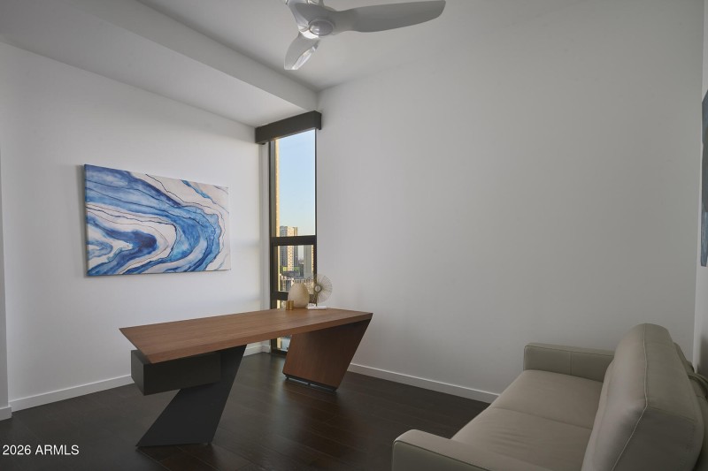 Modern Home Office Space