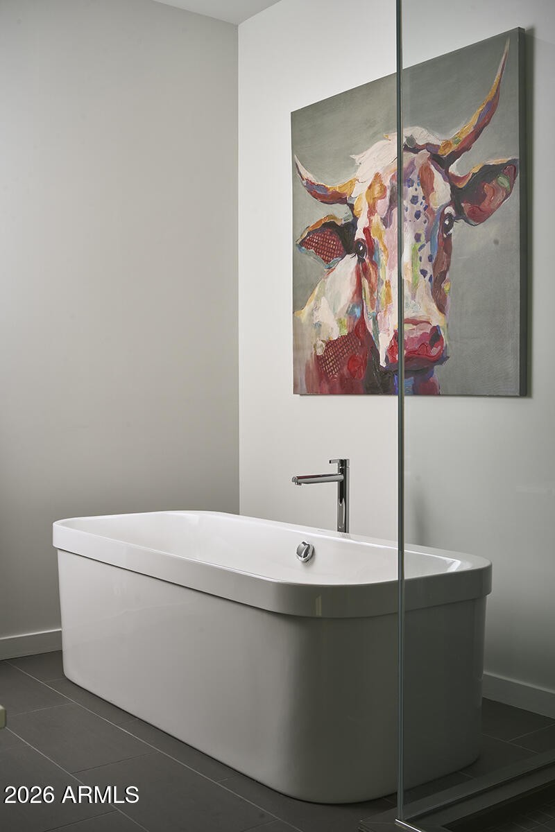 Freestanding Soaking Tub Retreat