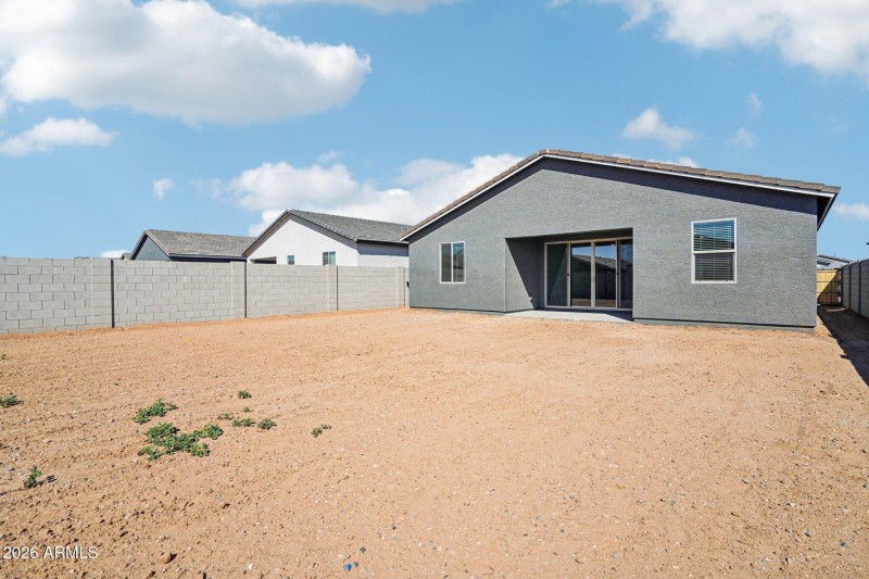 32-web-or-mls-W Camden Ave-S0703-032