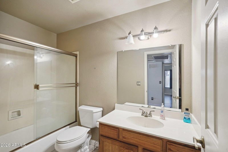 25-web-or-mls-W Comstock Dr-S0803-025