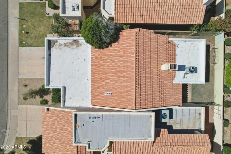 38-web-or-mls-W Comstock Dr-S0803-038