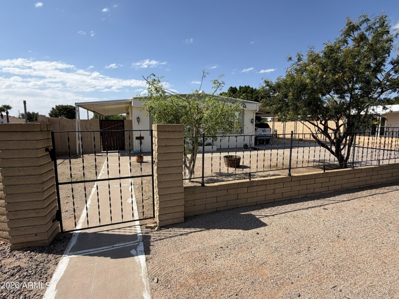 Private Front Yard