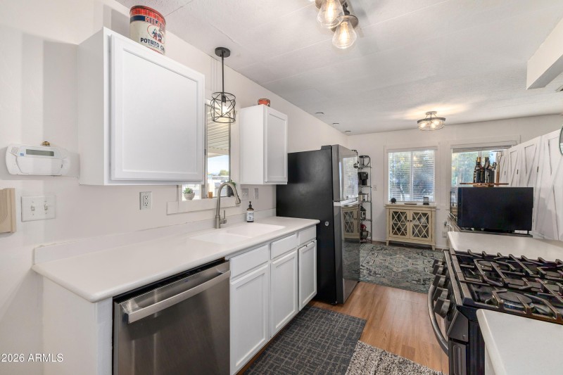 Easy Flow Kitchen
