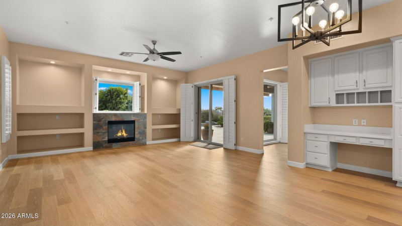 17-web-or-mls-Living Space3