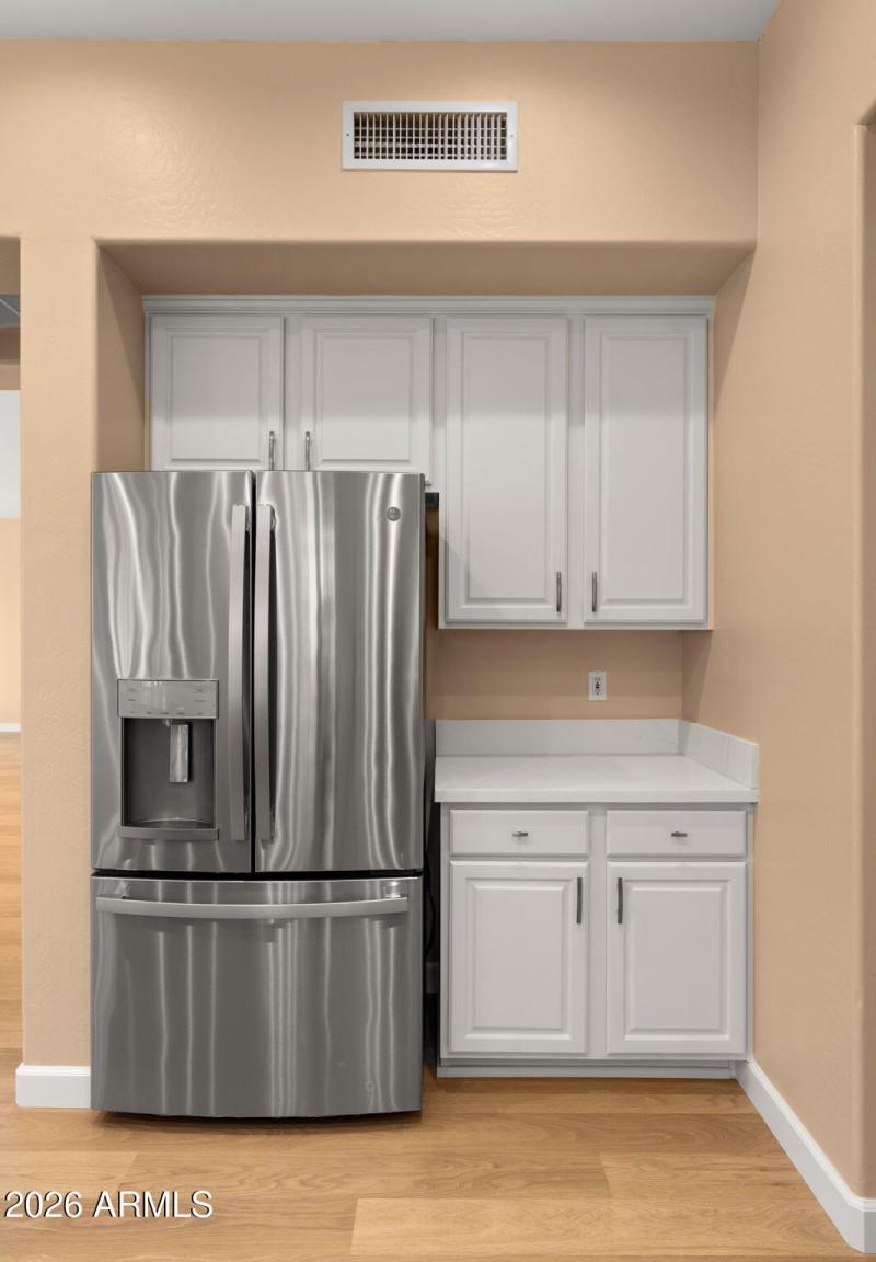 25-web-or-mls-Kitchen1