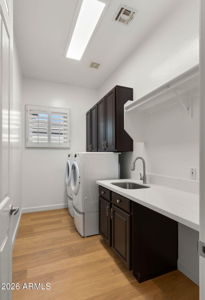 29-web-or-mls-Laundry Room