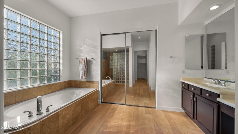 46-web-or-mls-Primary Bedroom1