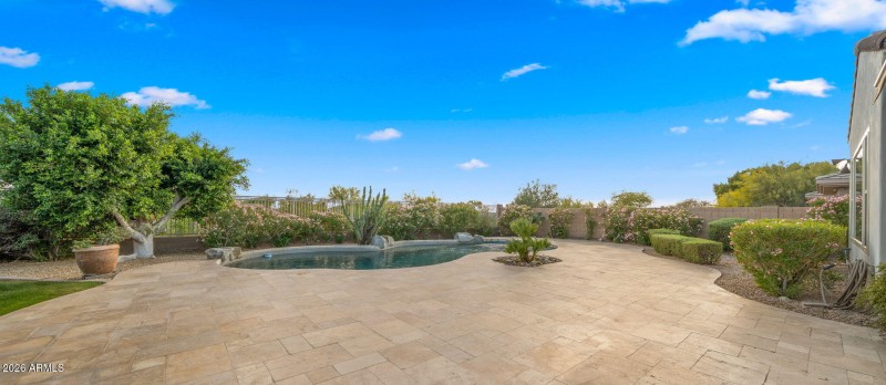 52-web-or-mls-Backyard3