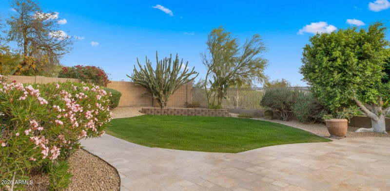 61-web-or-mls-Backyard5