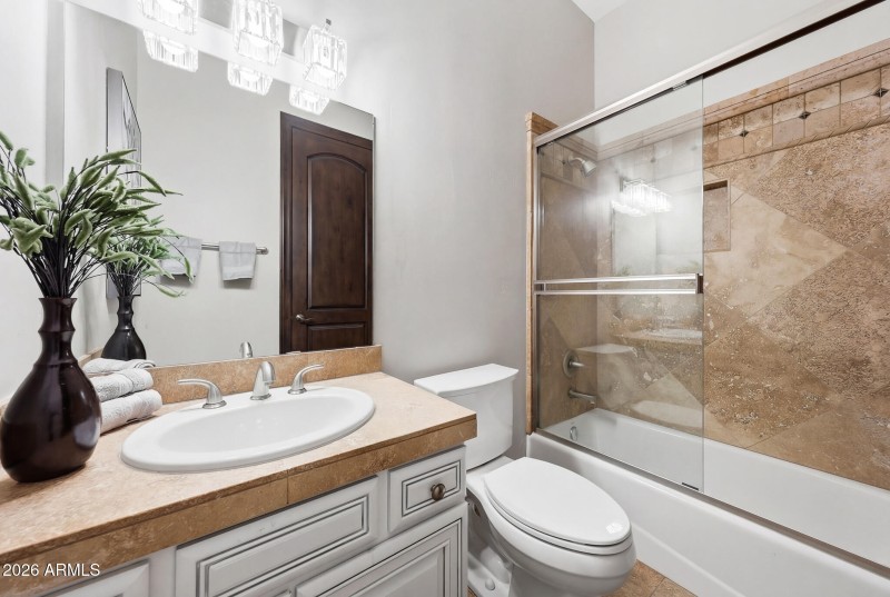 Guest Bathroom 2