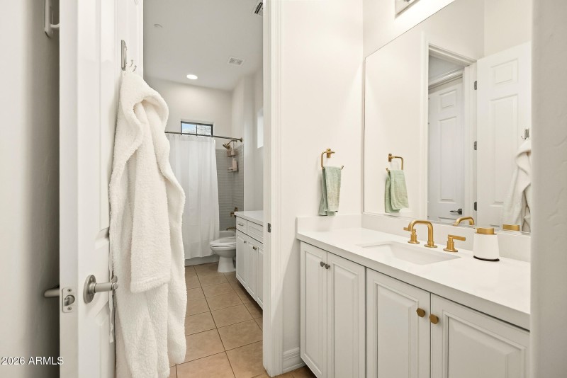 Ensuite 2