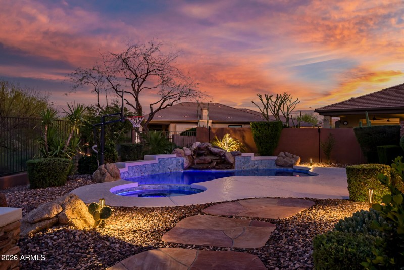 Pool & Spa