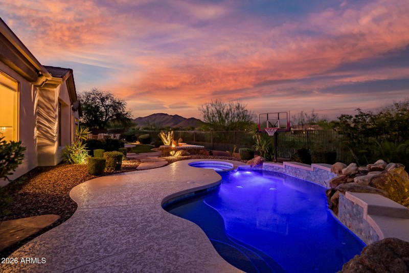 Pool & spa