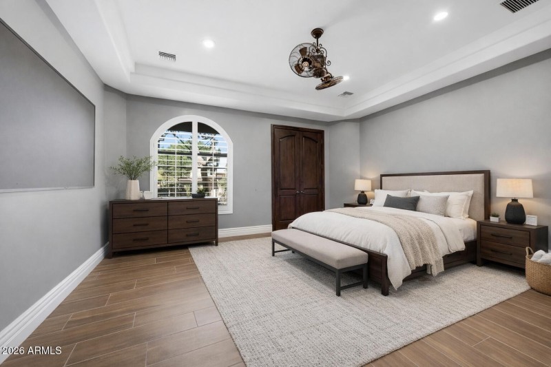Guest Bedroom 5