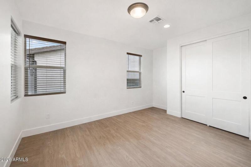 16-Bedroom 3 Vacant