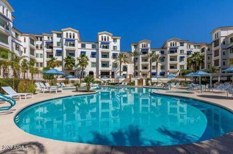 Cays-PoolNorthFacing