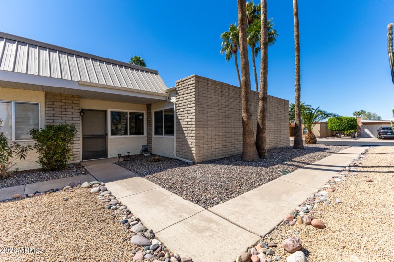 Front Corner Lot