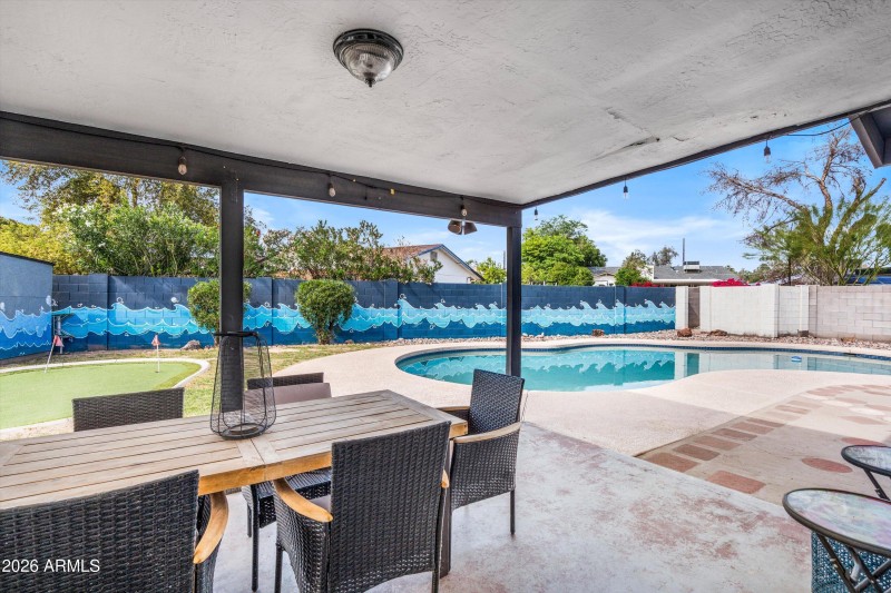 25-Covered Patio