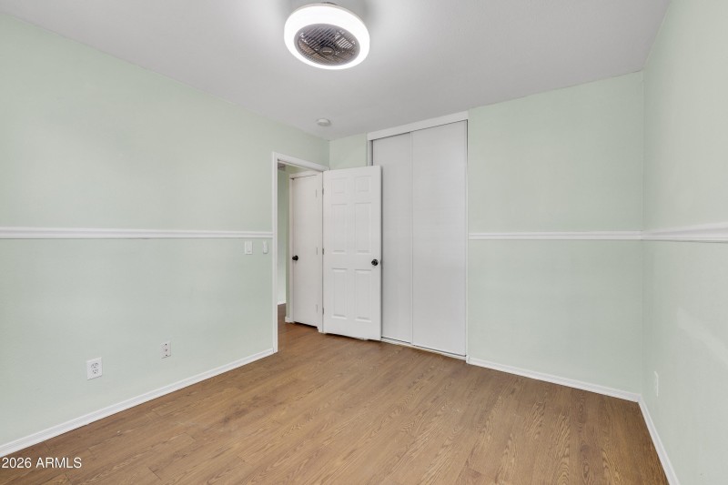 Guest Bedroom 02
