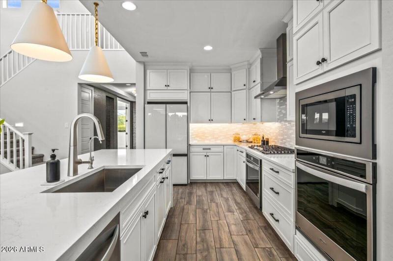 15-Kitchen Details