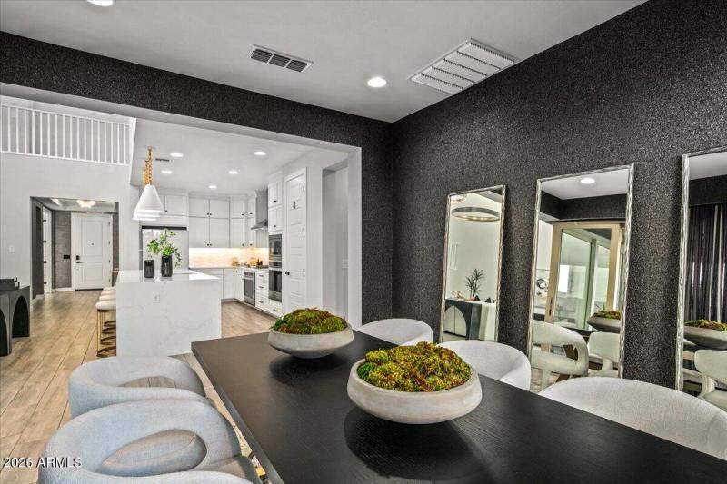 17-Dining Room