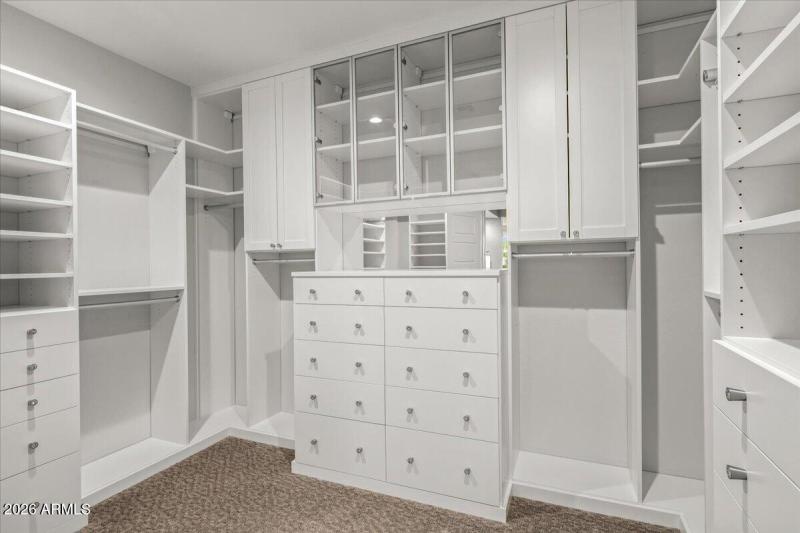 23-Primary Closets