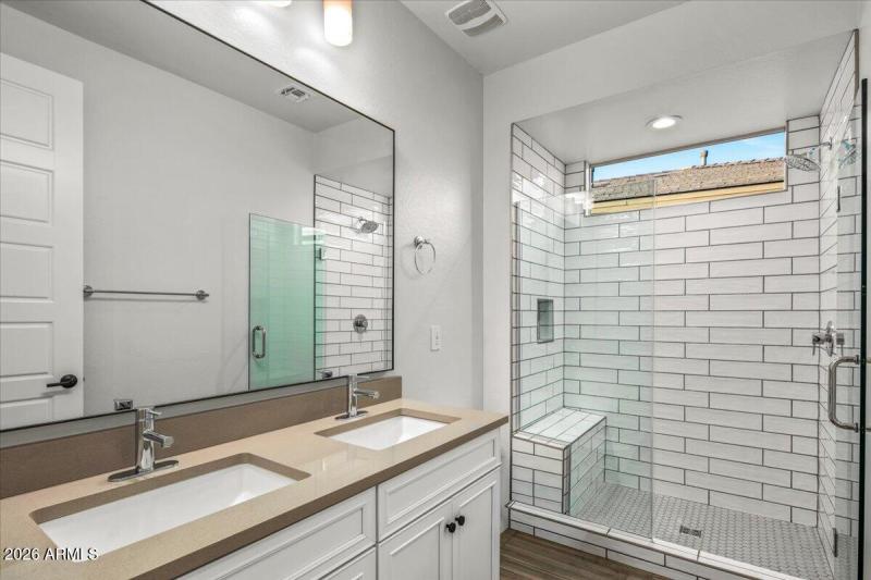 29-Guest Bath