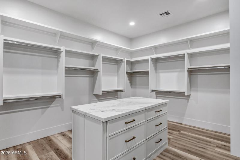 35742 N Evermore Madison St-44