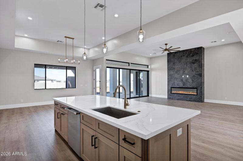 35680 N Evermore Madison St-18