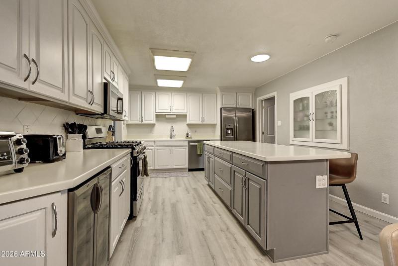 1027 W 19th St (9)