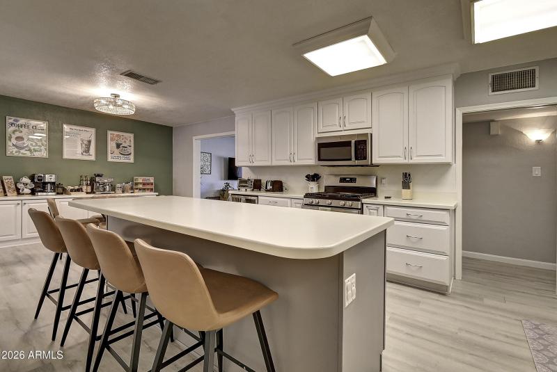 1027 W 19th St (10)